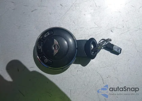 2012 Mini Cooper из США, поврежденный, VIN WMWSU3C59CT261942